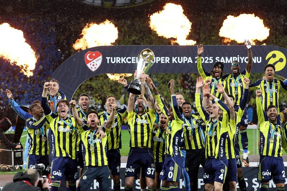 Guendouzi scores on debut to win Super Cup for Fenerbahçe