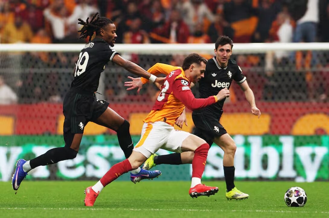 Galatasaray Thrashes Juventus in Champions League