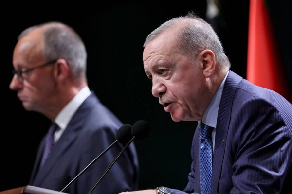 Erdogan sharply criticizes Germany at Ankara press conference