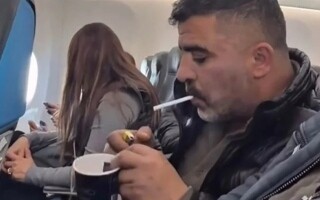 Turkish Influencer Blacklisted for Smoking on Plane